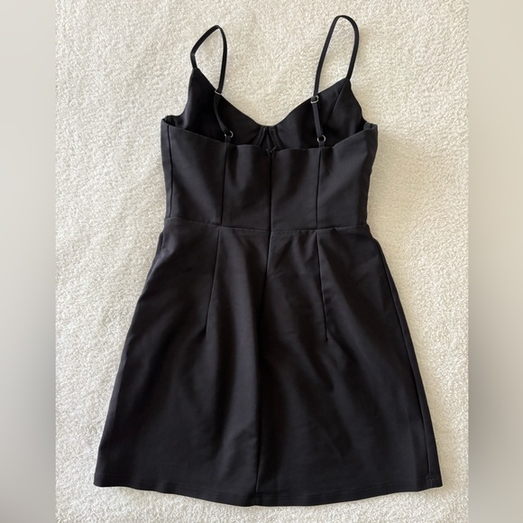 Elegant Black Women's Sleeveless Dress Size Small - Picture 5 of 12